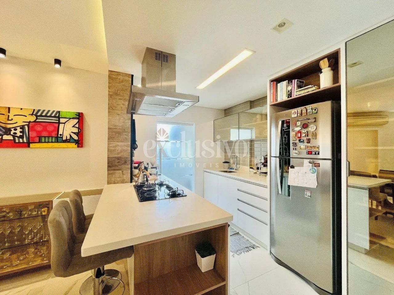 Apartamento 2 quartos na orla de Coqueiros