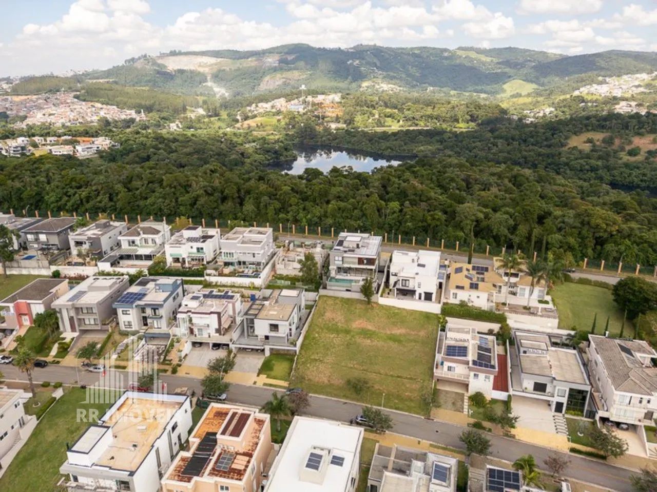 RR9954 Terreno 492m² CONDOMÍNIO BURLE MARX - OPORTUNIDADE - Ótima Localização - Santana de - Foto 4