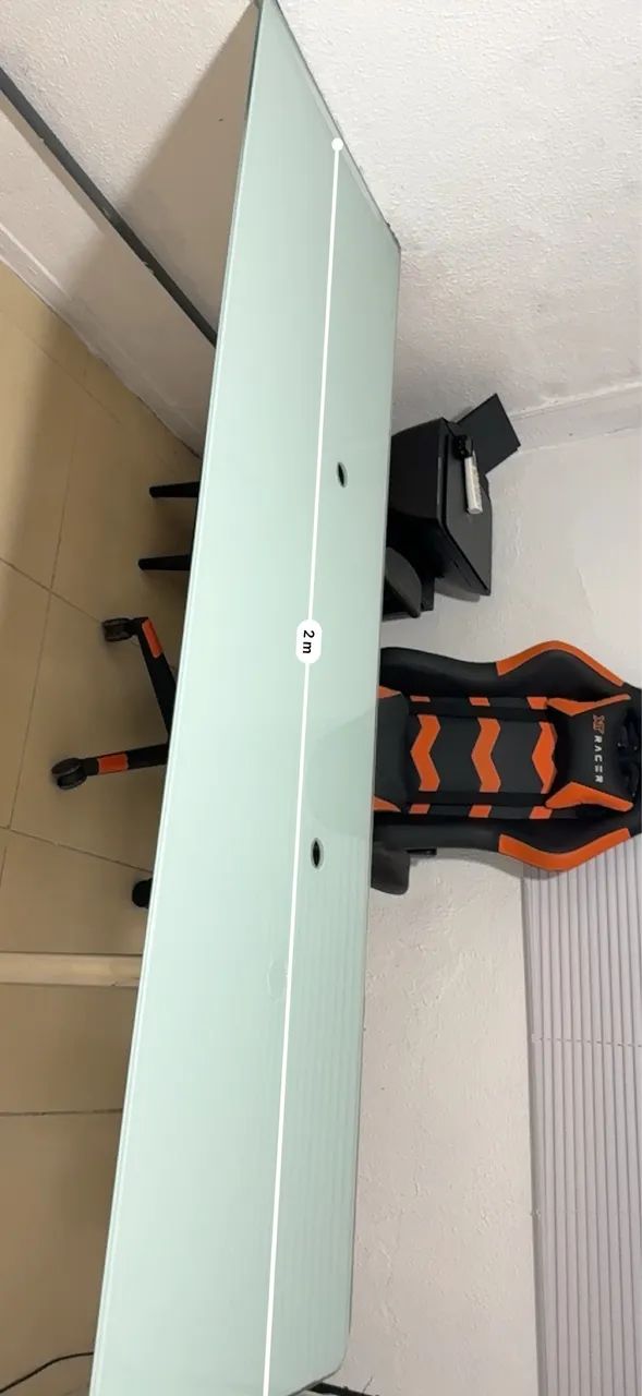 Mesa de Escritório em Vidro 2m x 60cm - Grande e Espaçosa - Foto 4
