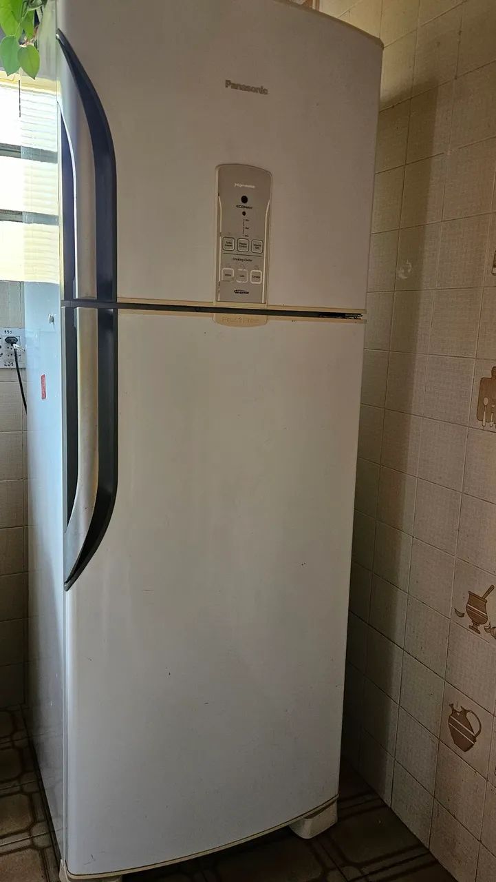 Vendo geladeira inverter
