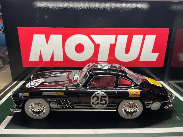 Miniatura 1:18 cmc Mercedes Benz 300 slr mille miglia Siegfried