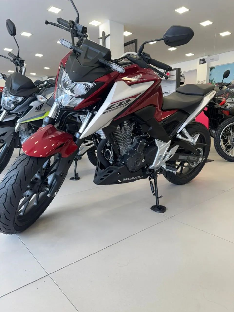 cb 300 cbs 2026  - Foto 5