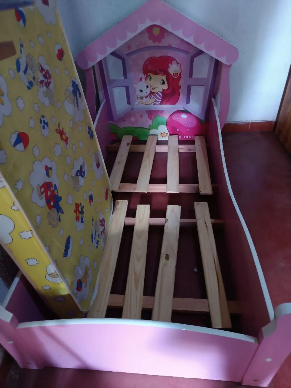 Cama infantil Moranguinho