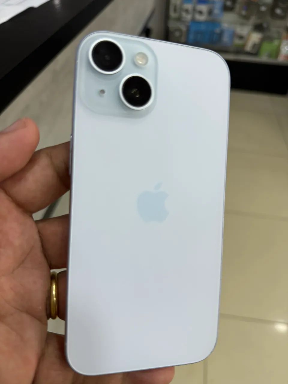 iPhone 15  - Foto 2