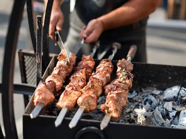 Vagas para churrasqueiro 