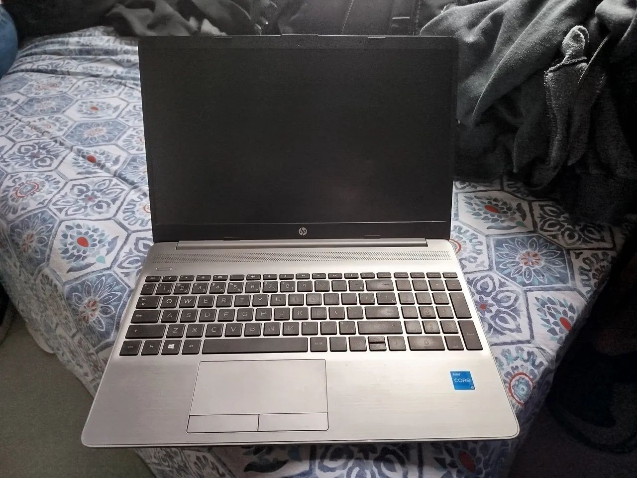 Notebook HP 256 G8 - i5  - Foto 2