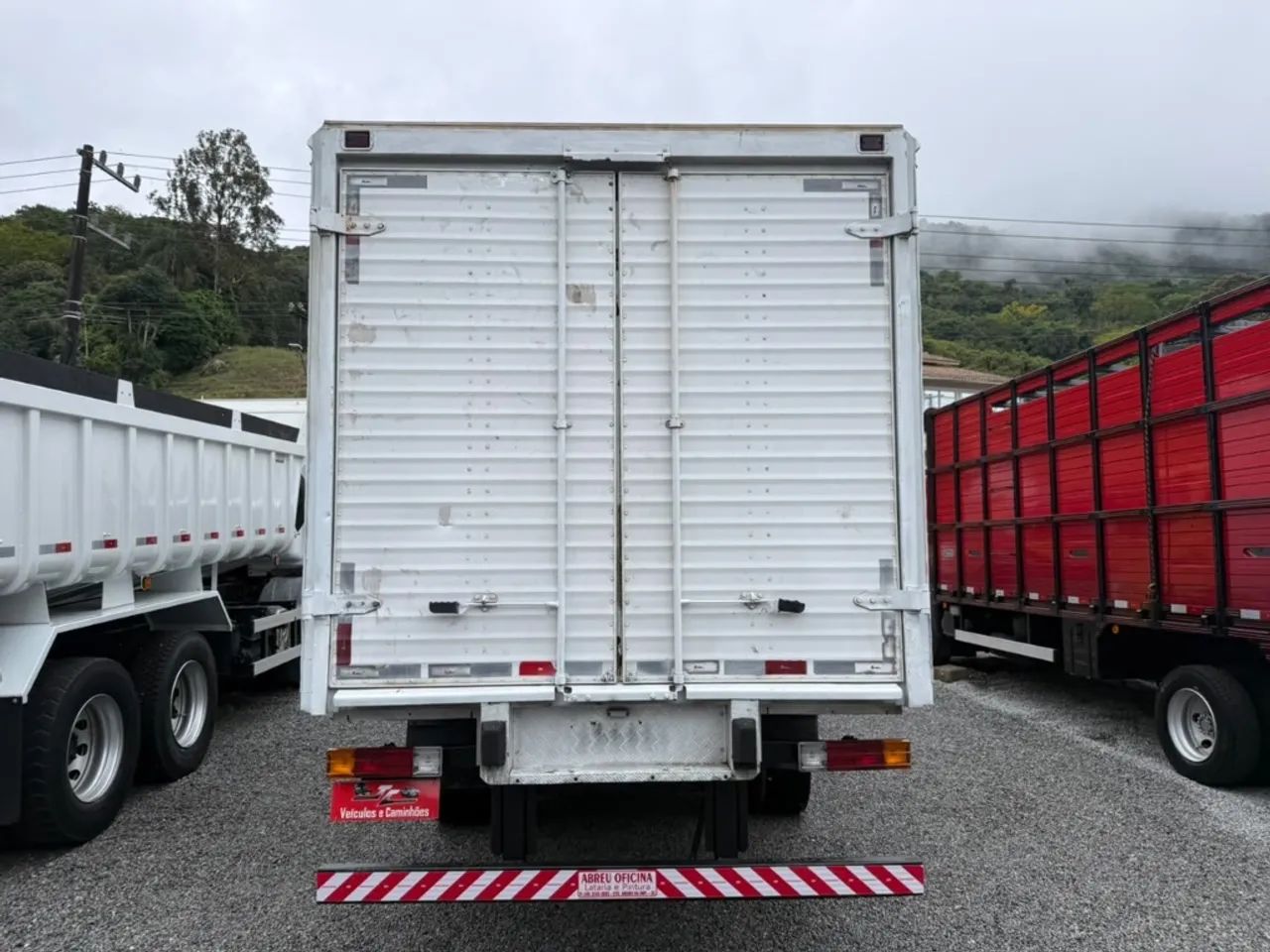 MB Accelo 915C baú - Foto 5
