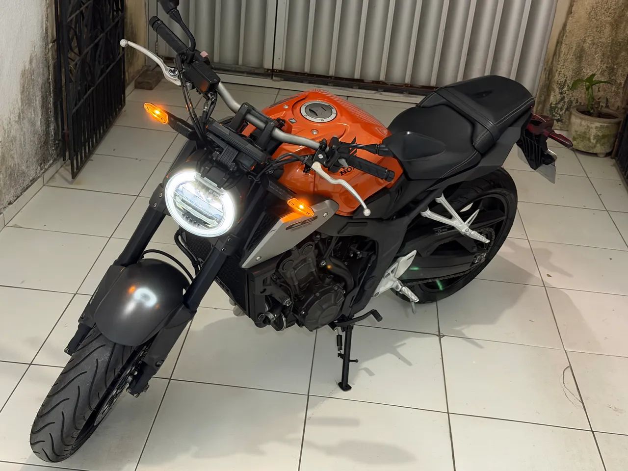 Cb 650r 
