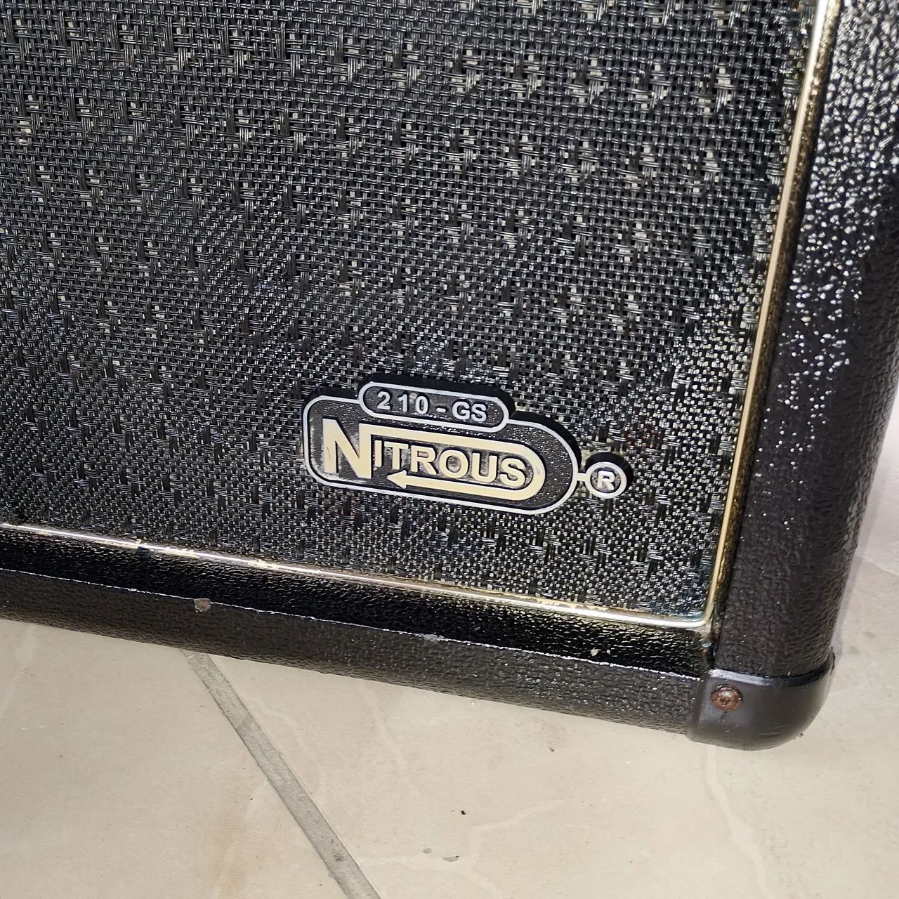 Caixa amplificada Meteoro 