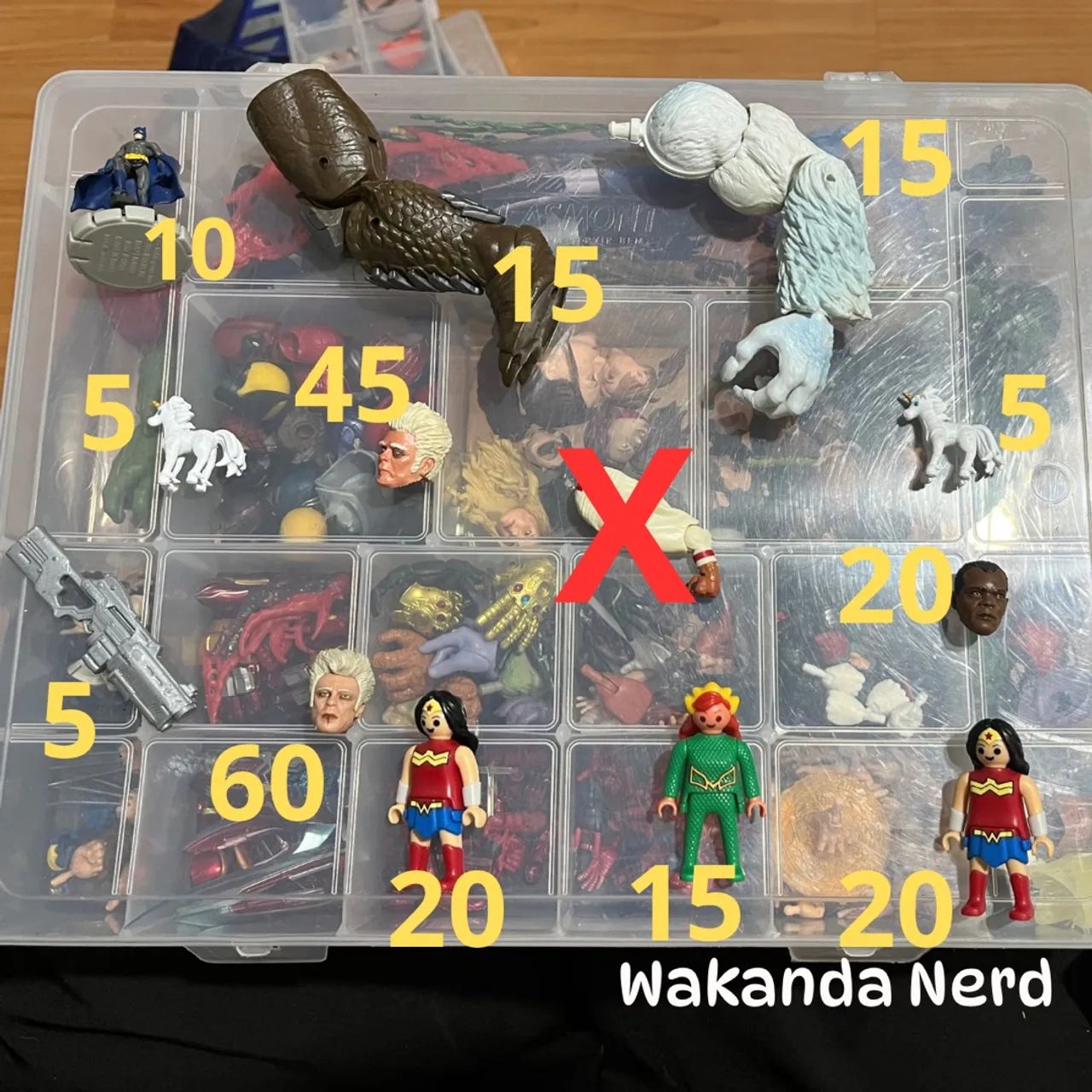Peças Marvel Legends e outros 
