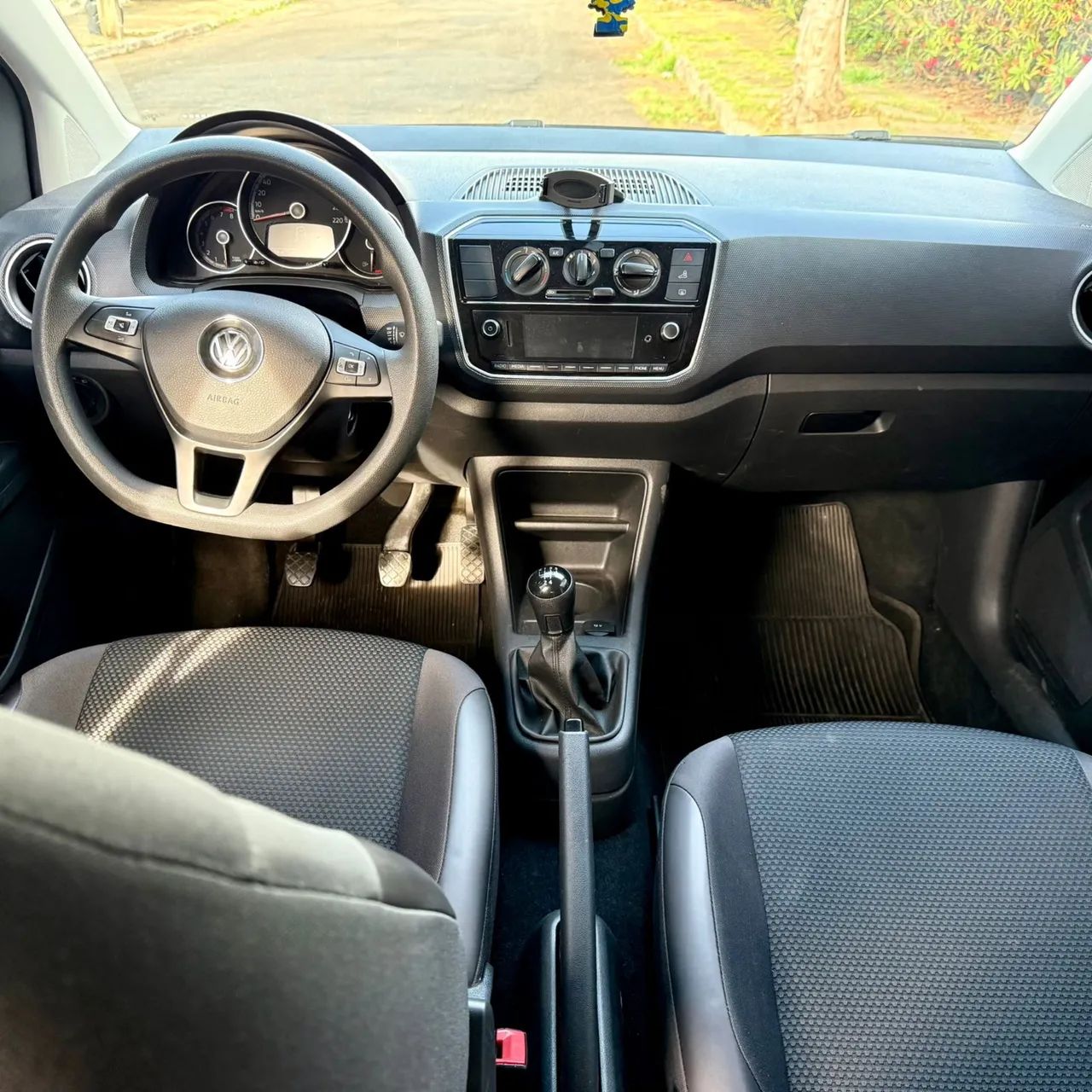 Volkswagen Up! Extreme 1.0 TSI Total Flex 12V 5P 2020 - Foto 6