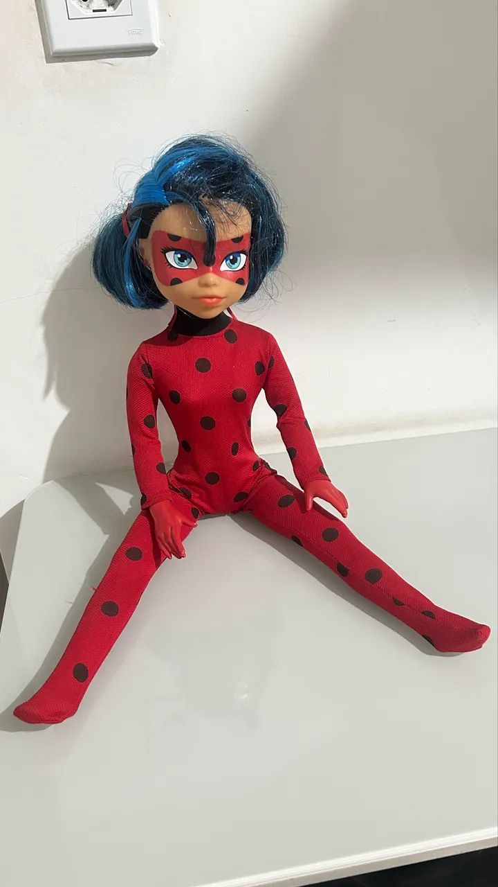 Boneca Lady Bug Miraculous 53cm