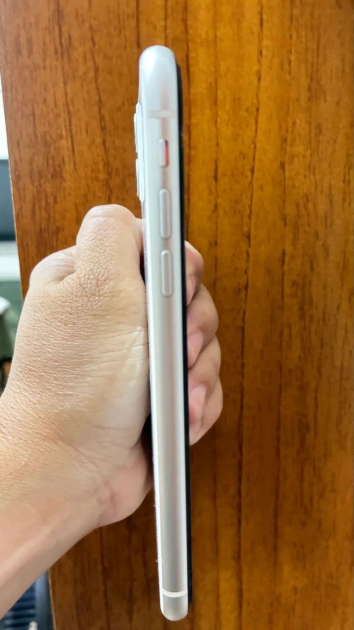 IPHONE 11 excelente estado  - Foto 5