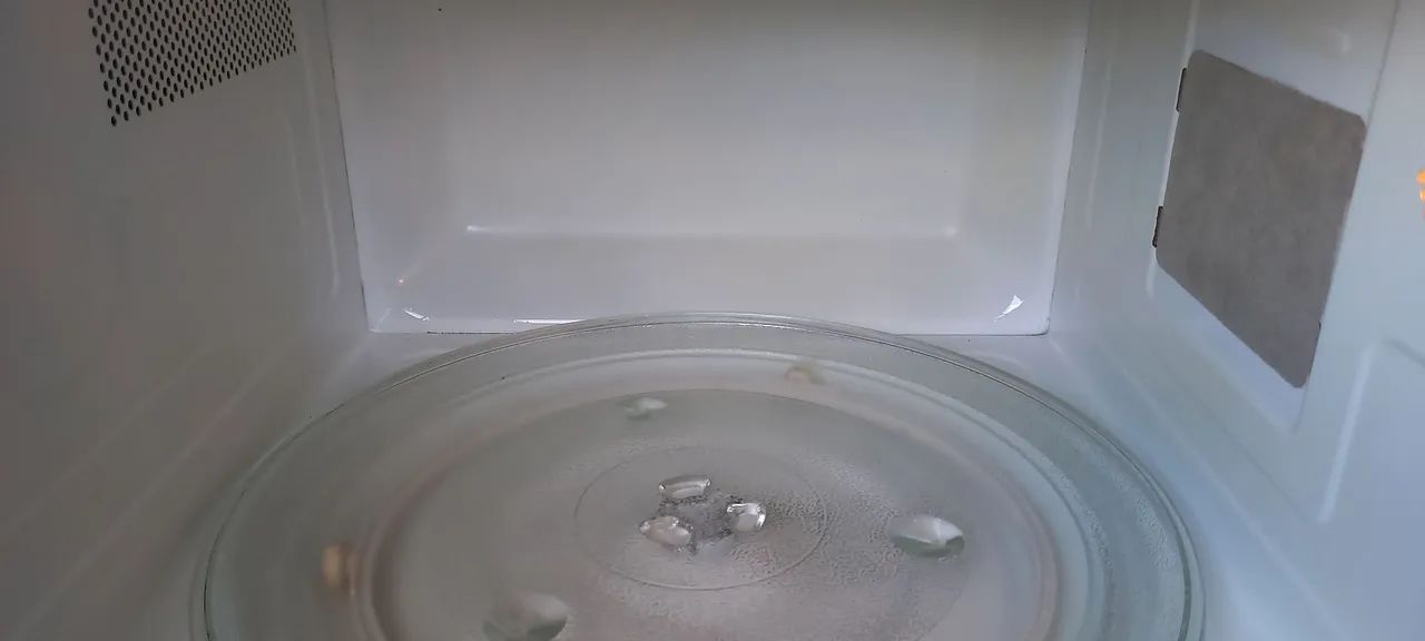 MICROONDAS ELETROLUX 31 LITROS - Foto 4