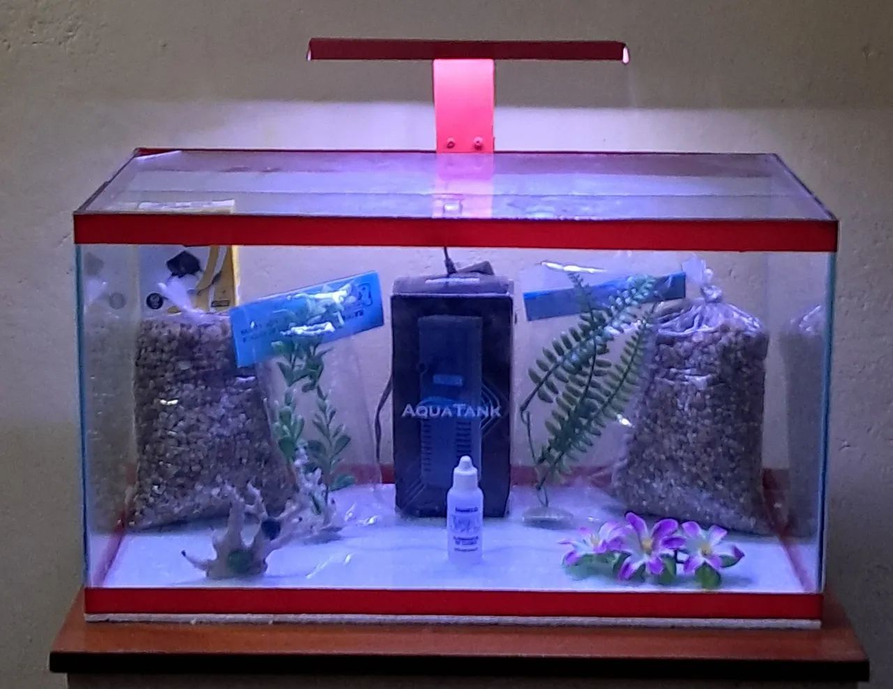 Aquário completo 50x25x28 35 litros  - Foto 2