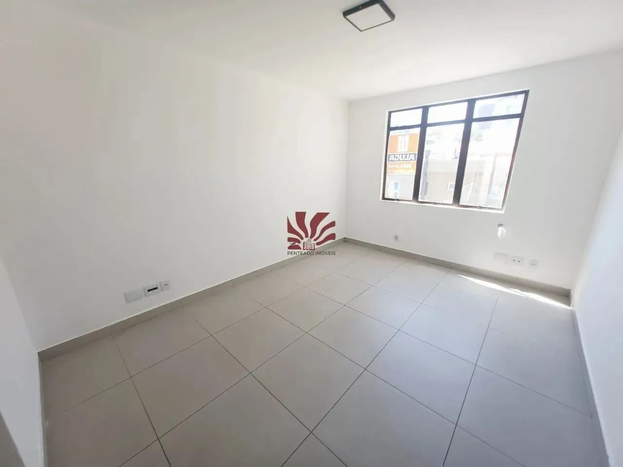 Sala Comercial com 27m², Centro - Canoas - Foto 2