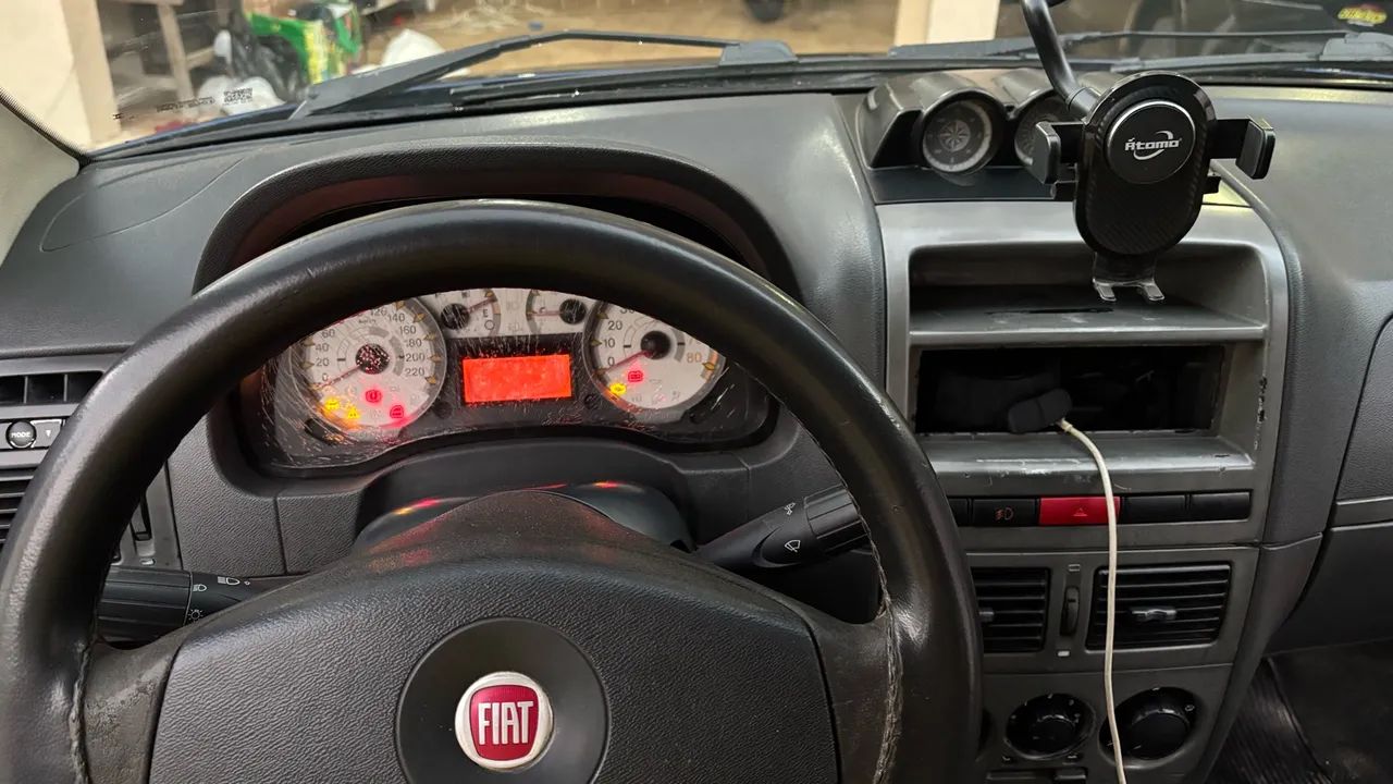 Fiat Strada Adventure1.8/ 1.8 Locker Flex CD 2010 - Foto 5