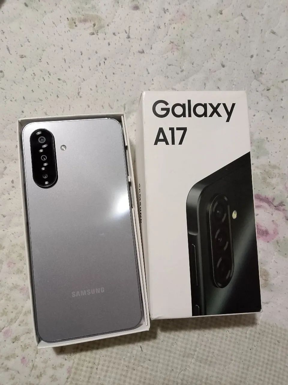 Vendo Samsung Galaxy A17  - Foto 2