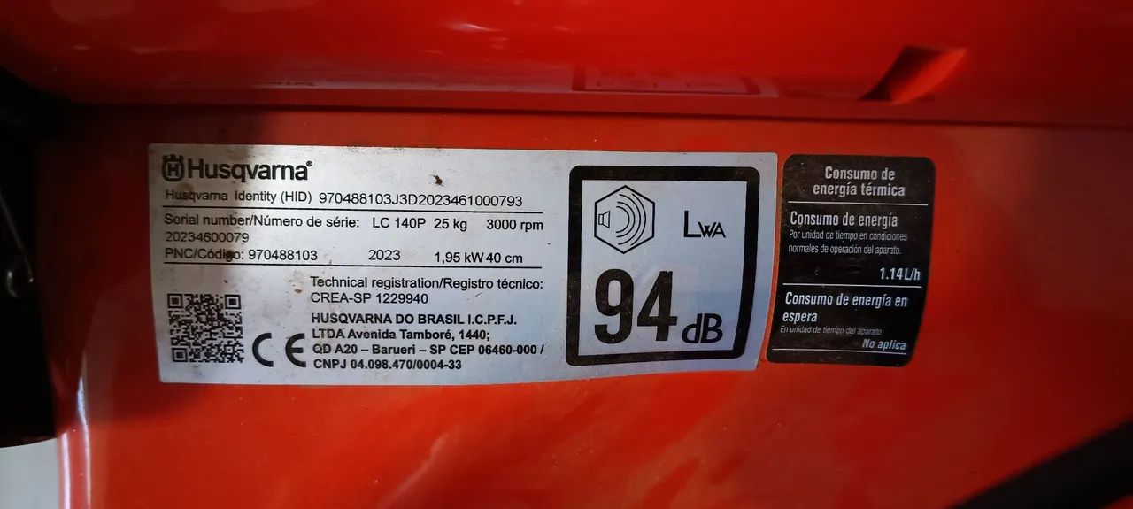 Cortador de grama à gasolina Husqvarna LC140 - Foto 3