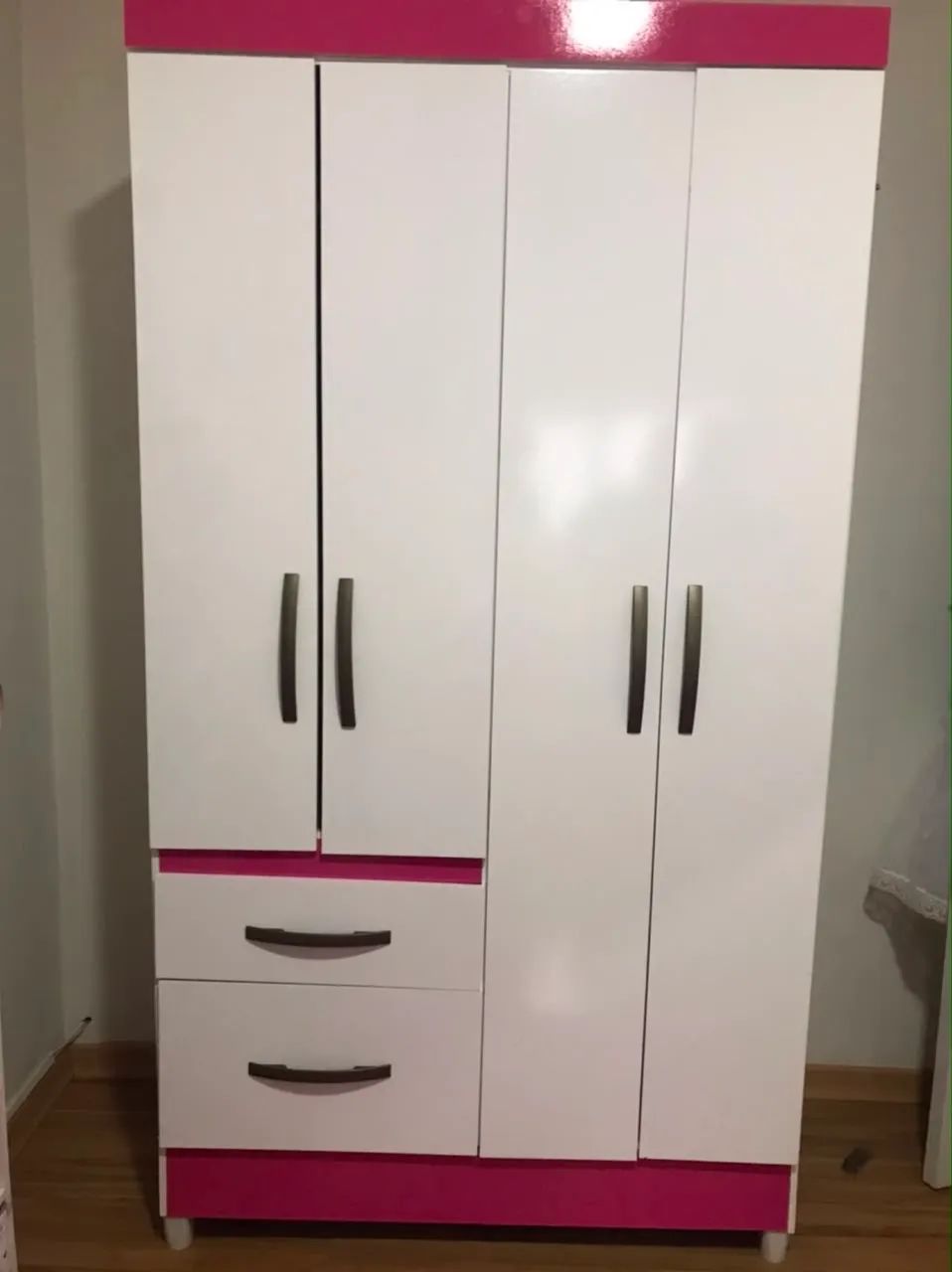 Guarda Roupa 4 portas 2 gavetas - Foto 4