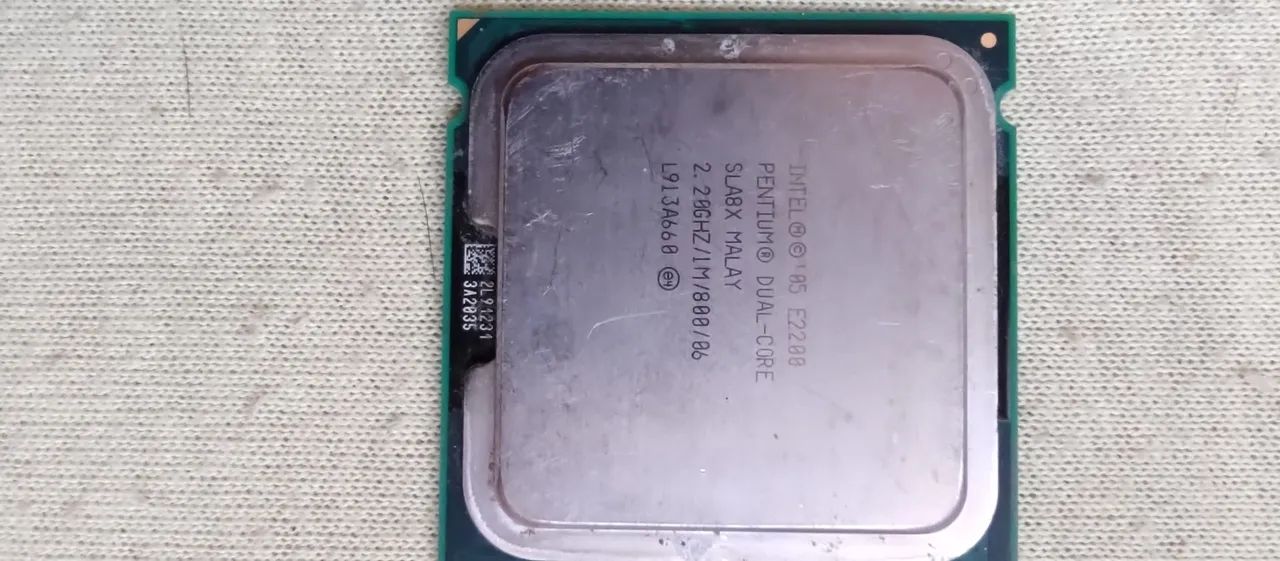 Lote com 12 Processadores Intel i5, Core 2 Duo e Celeron - Foto 4