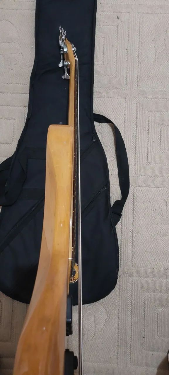 Baixo Washburn - Foto 2