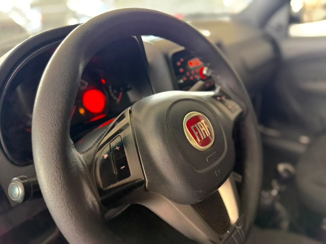 Fiat Strada Working Hard 1.4 Fire Flex 8V CS 2018 - Foto 5