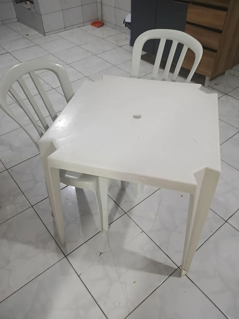 Mesa com 2 cadeiras  - Foto 2