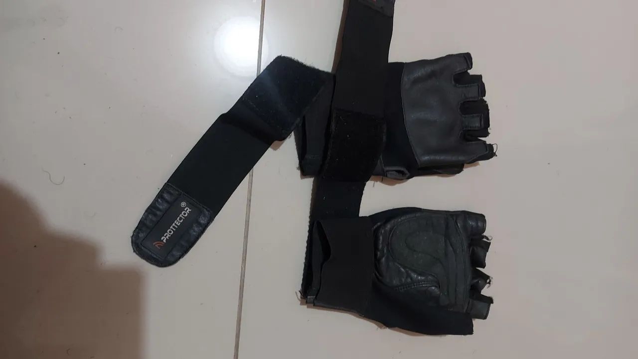 2x no cartão Luva de couro com munhequeira  - Foto 4