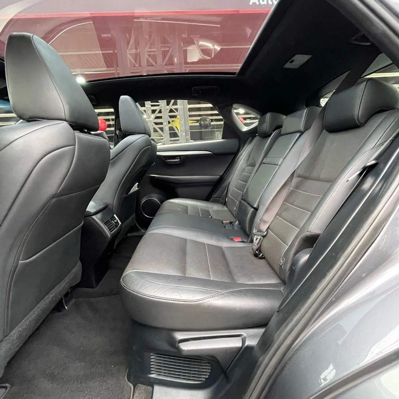 Lexus NX-200t F-sport 2.0 16V 238cv Aut., foto 8 de 12