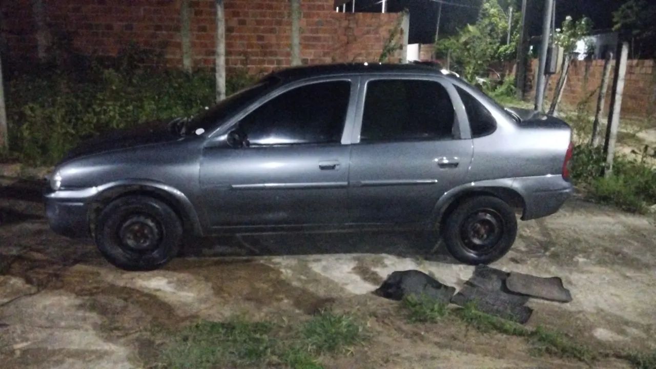 Chevrolet Corsa Sedan Super/ Classic 1.6 MPFI 8V 4 2001