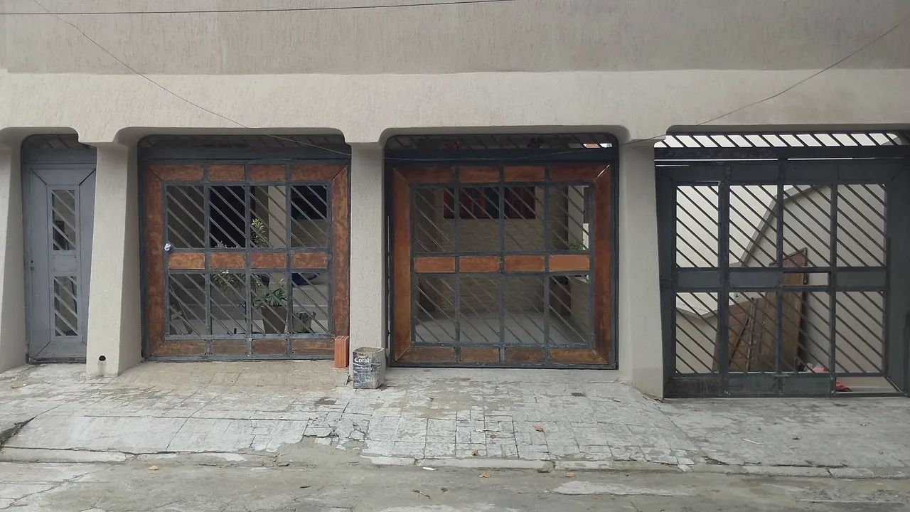 Verniz e pintura em geral.
