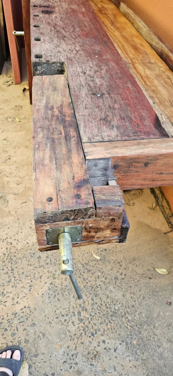 Bancada de marceneiro antiga restaurada - Cabreúva e Peroba - 2,30 m - Foto 5