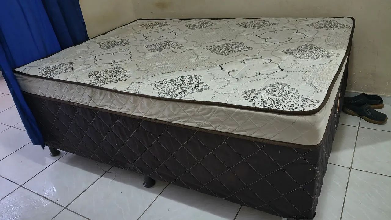 Cama box de molas 