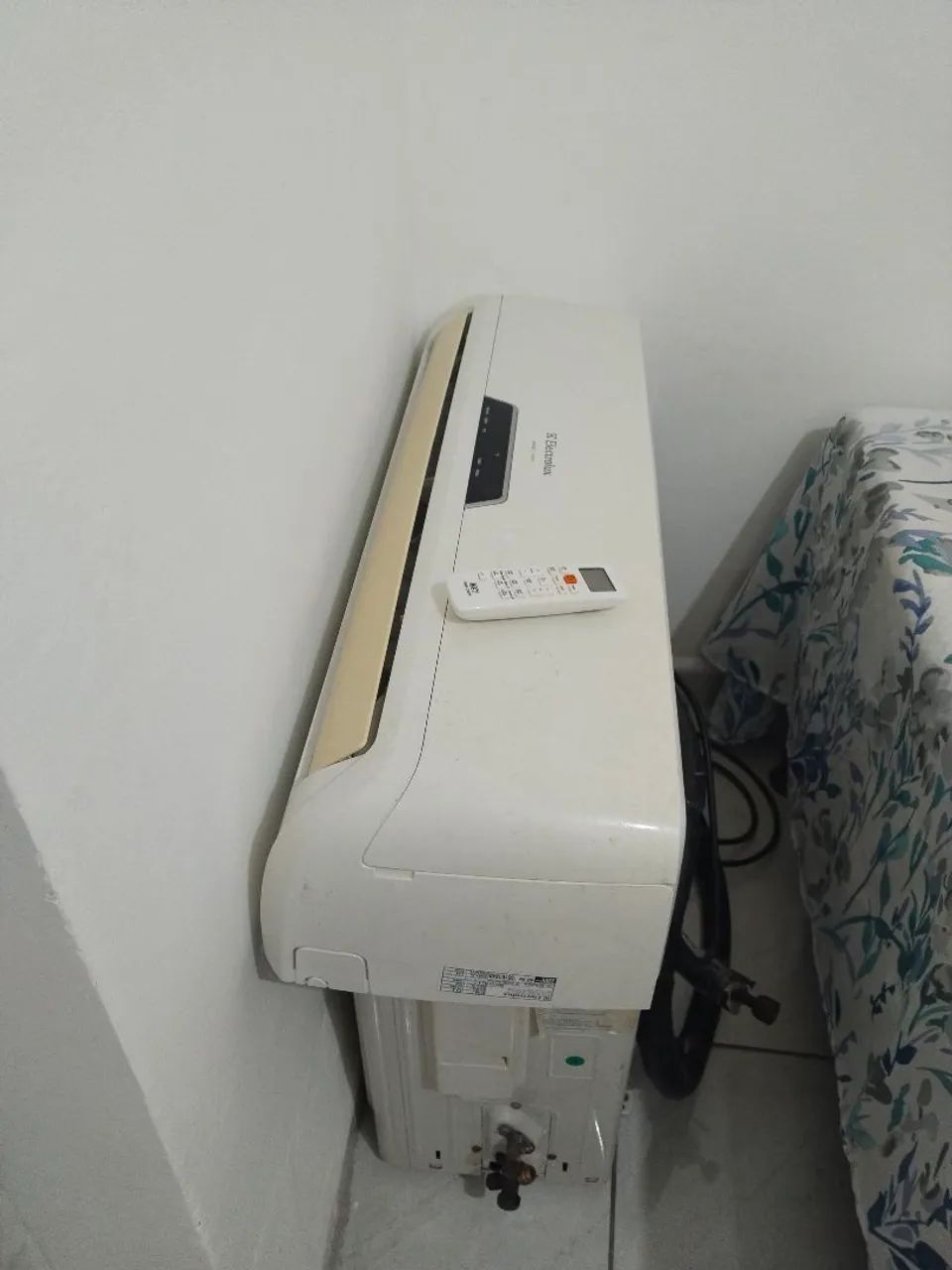 Vendo Ar condicionado Eletrolux 12 mil BTUs 