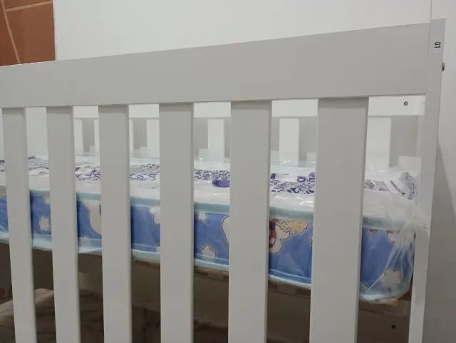 Berço 3 em 1 com colchão [Nunca usado] - Foto 2