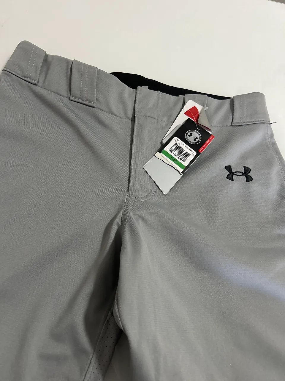 Calça under armour TAM 12 anos