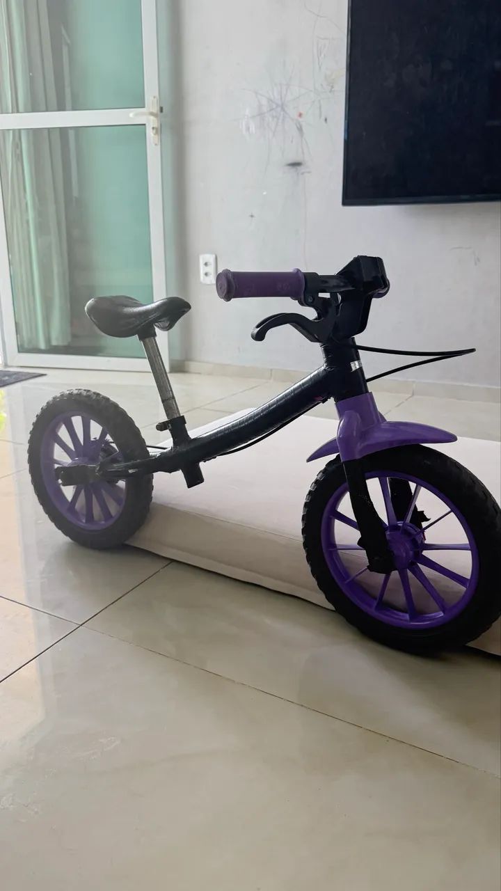 BICICLETA EQUILÍBRIO - EXCELENTE ESTADO  - Foto 5