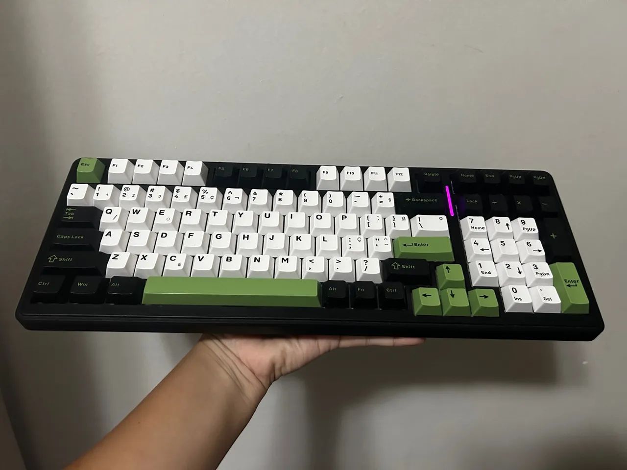 Teclado mecânico AULA F99 - Foto 2