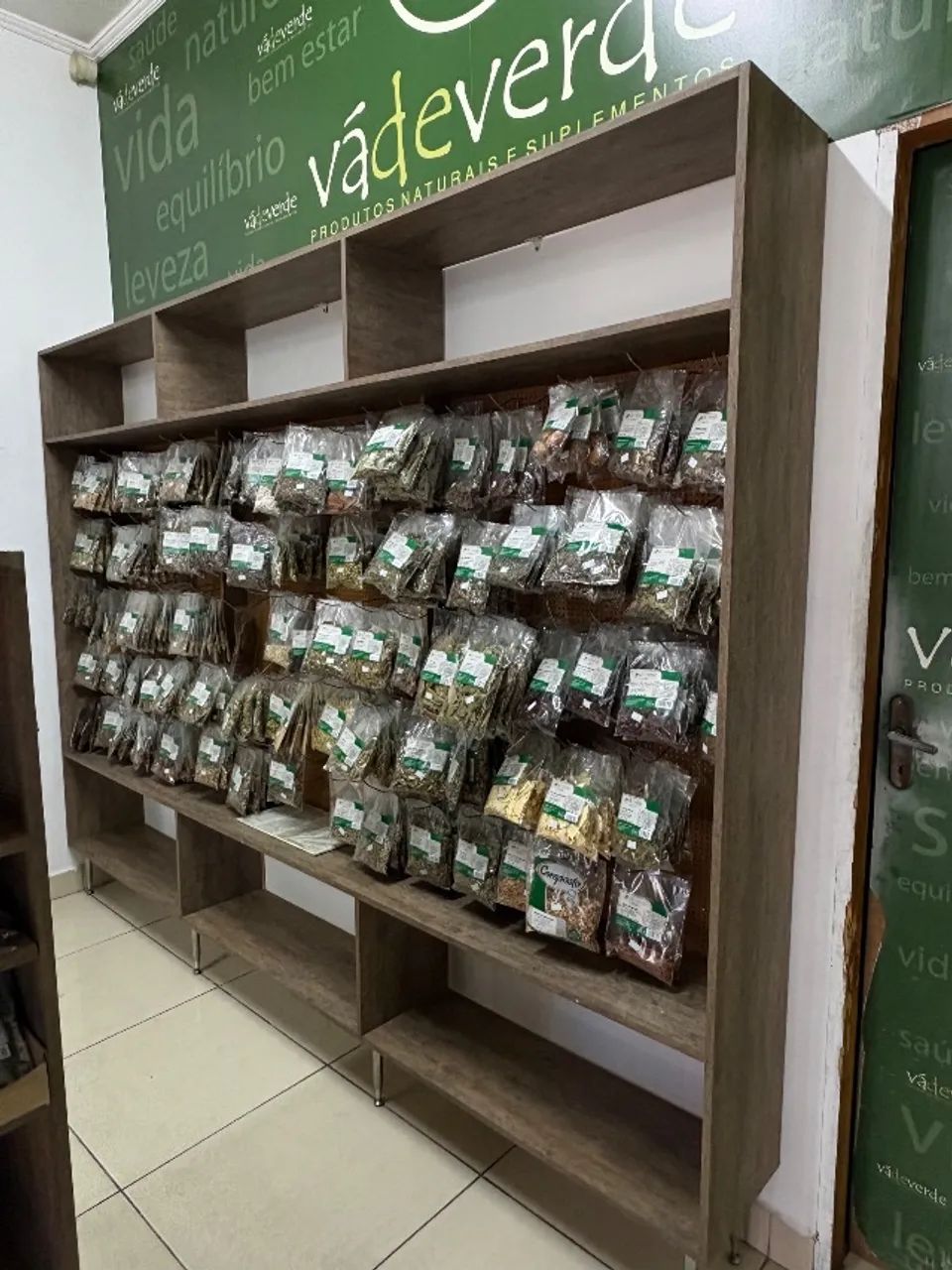 PRATELEIRAS DE LOJA À VENDA! - Foto 3