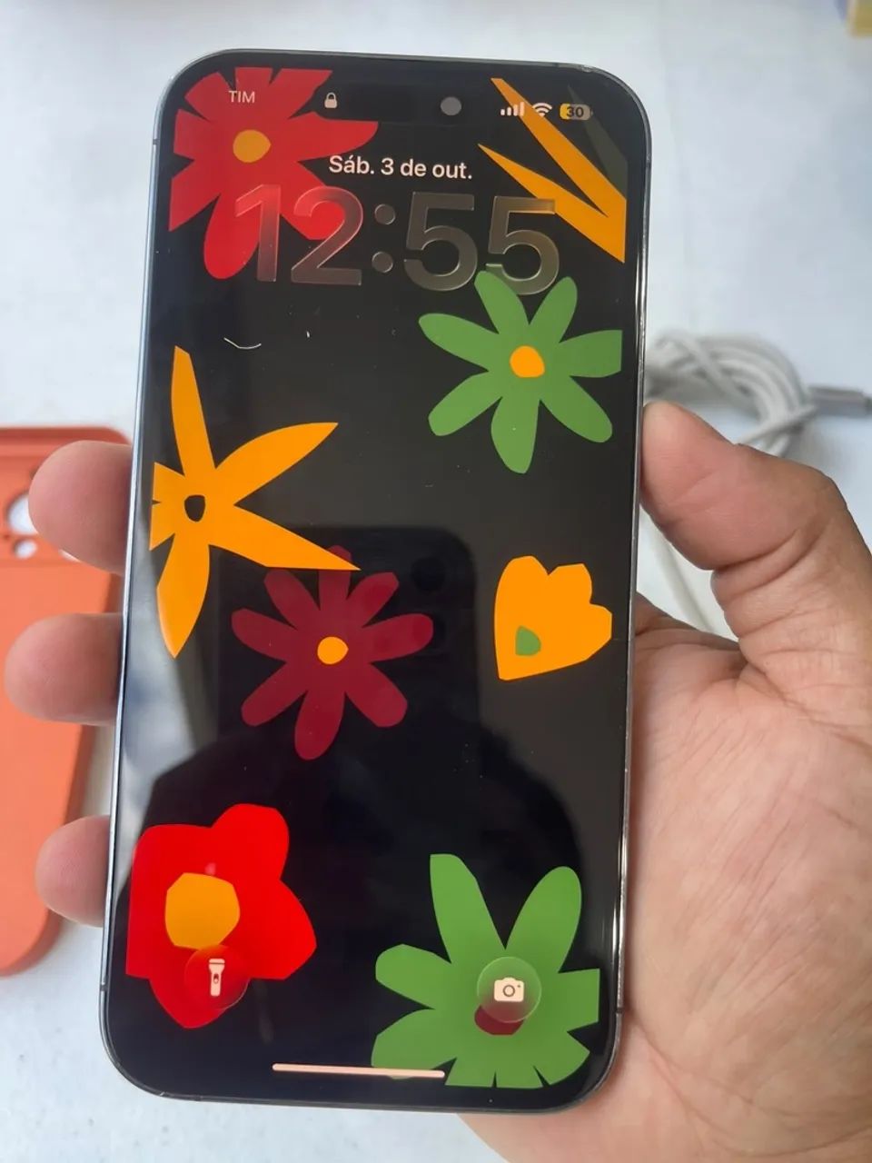 iOS 14 pro max com problema na tela e traseira trincada - Foto 4