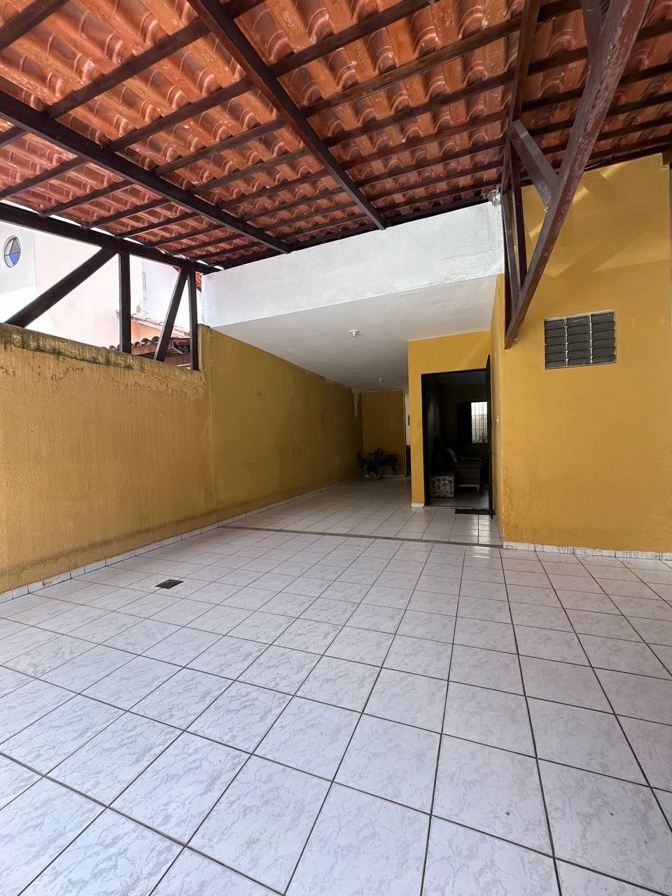 BELA CASA DUPLEX EM CONDOMÍNIO À VENDA - PASSARÉ 