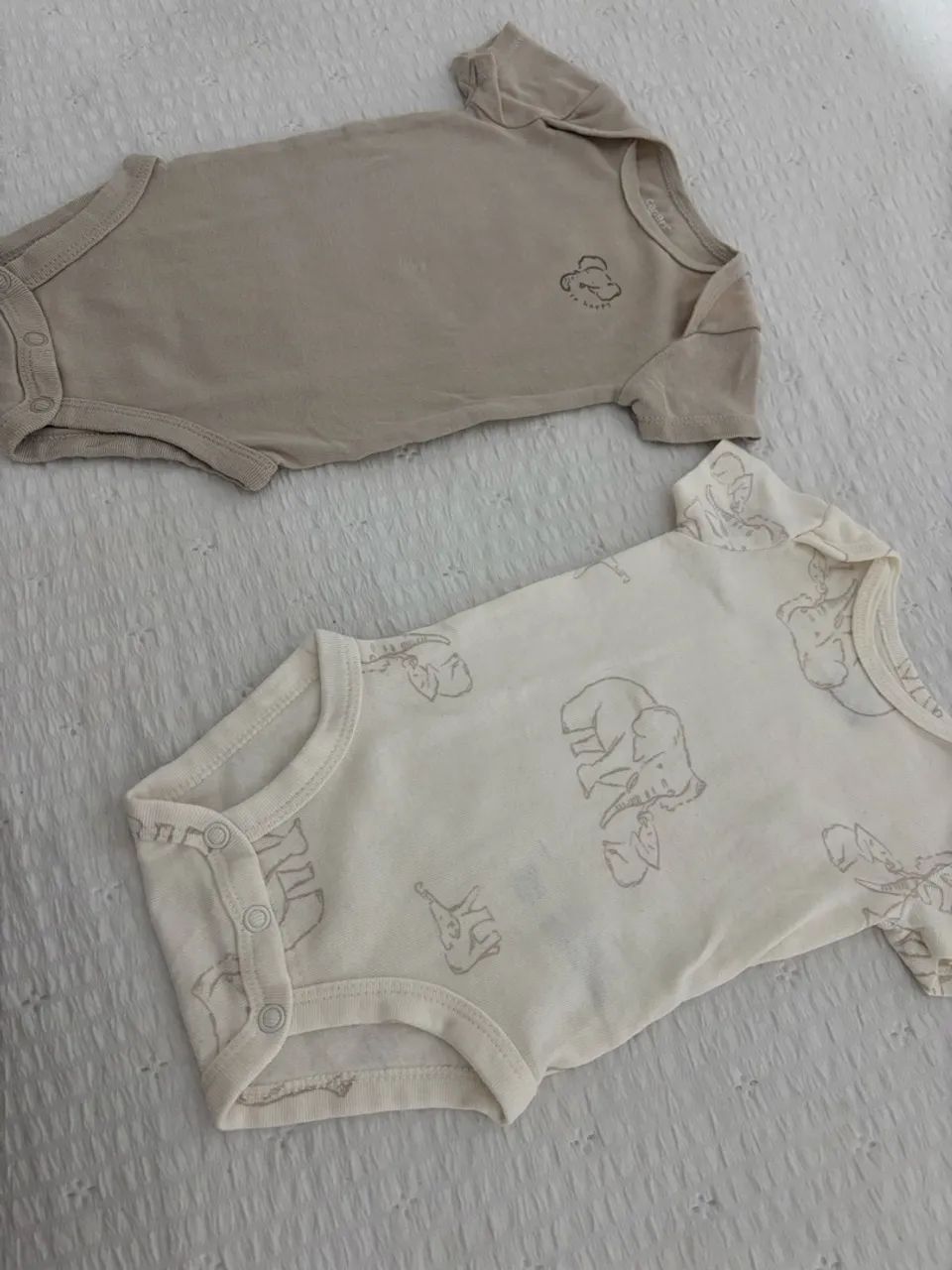 kit 4 bodys carters 3 meses - Foto 3