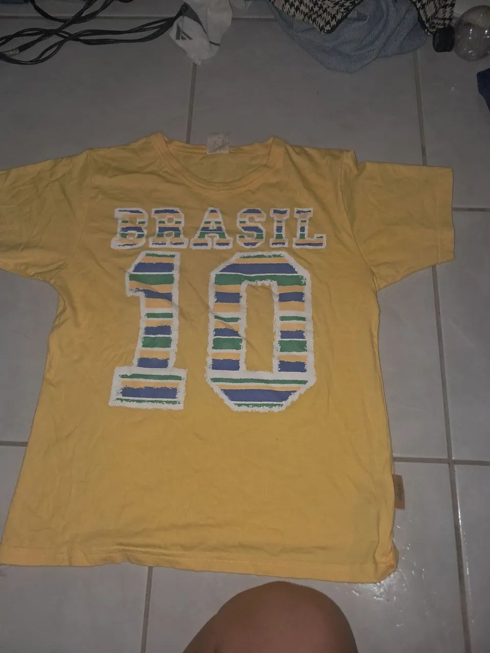 roupas usadas baratas semi novas - Foto 4