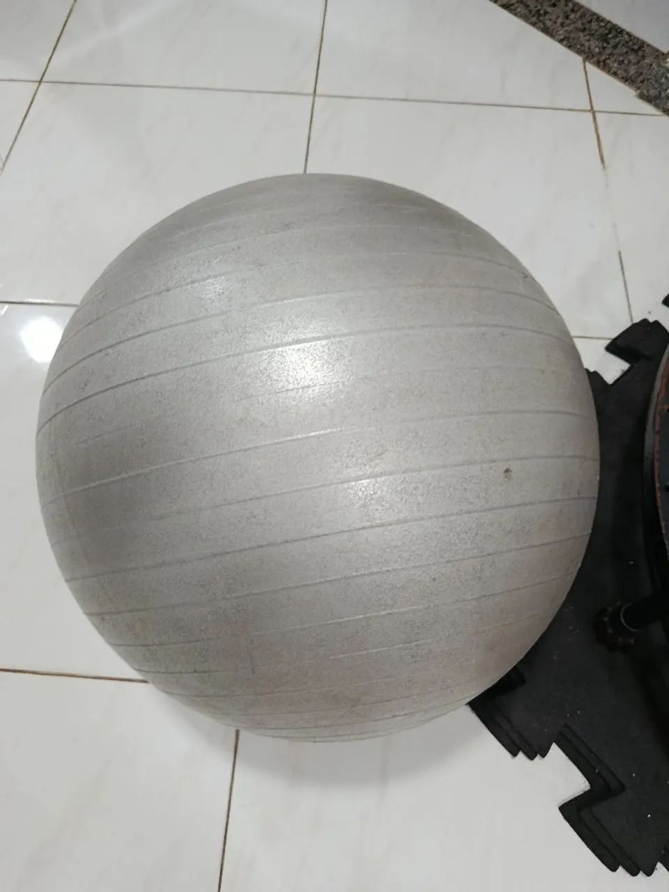 Vendo bola para exercícios 