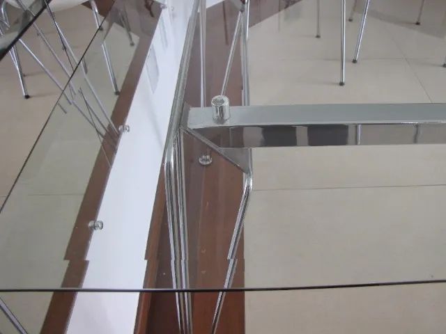 mesa de jantar tampo de vidro - Foto 3