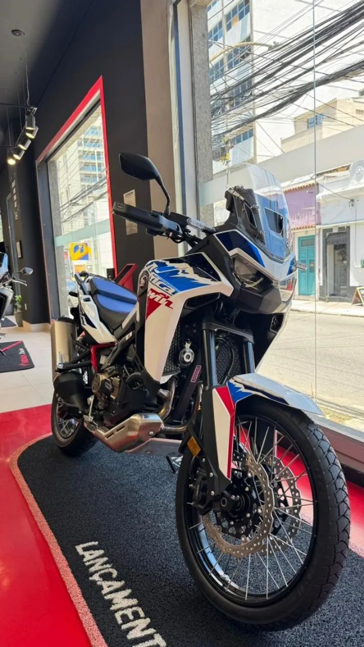 CRF 1100L Africa Twin DCT 2026 disponivel - Foto 3