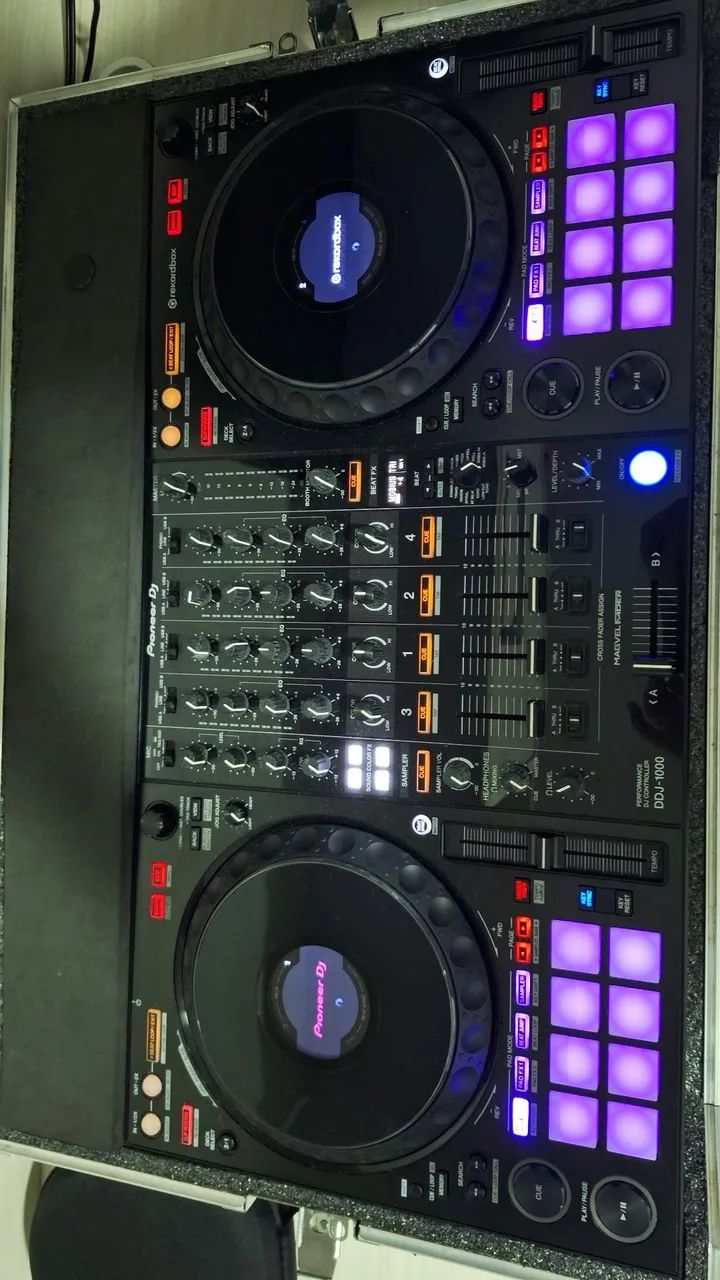 Controladora Pioneer DDJ 1000 + Case - Foto 2
