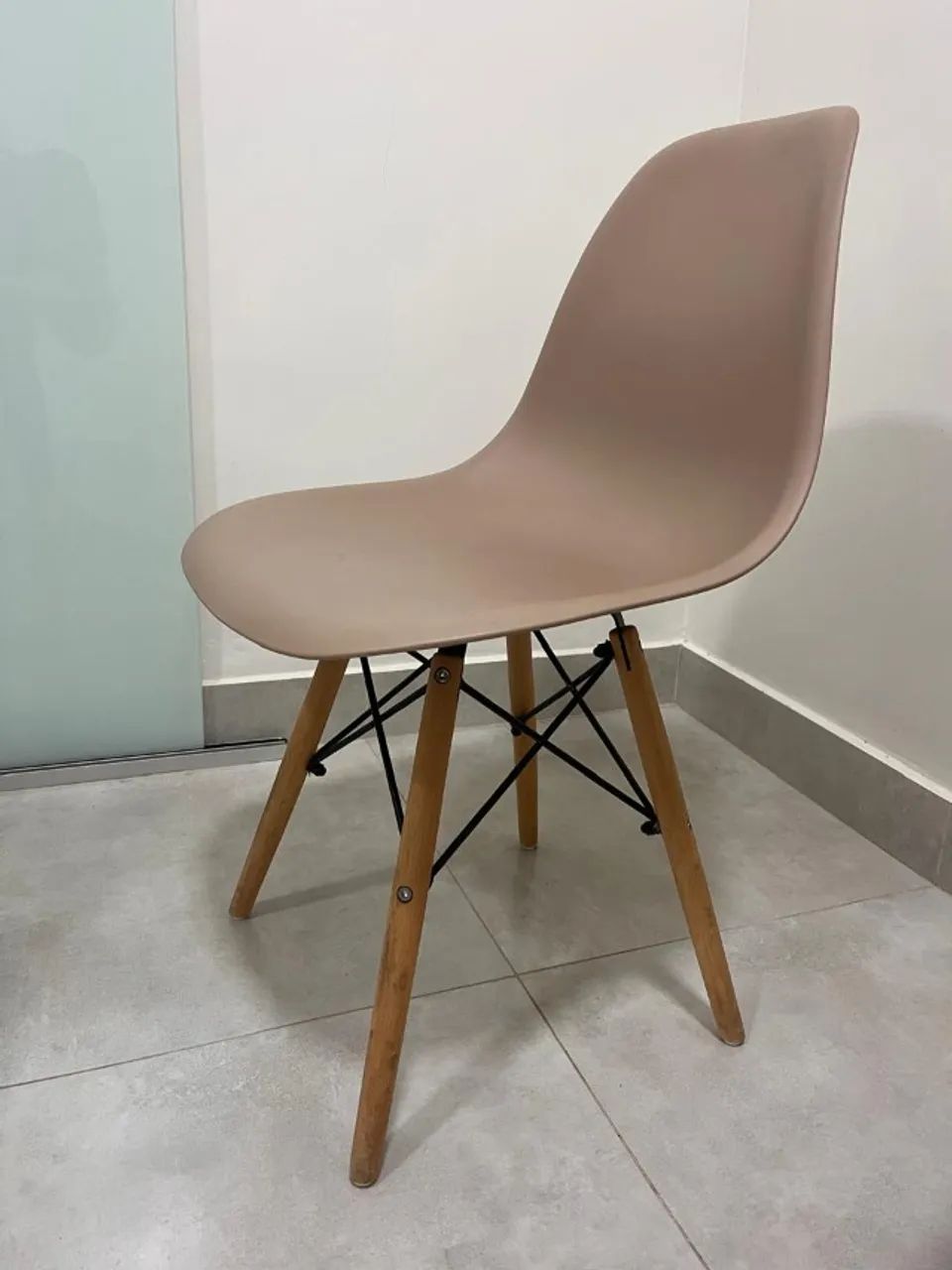 Dupla de Cadeiras - Bege Moderna - Pés com borracha  - Foto 2