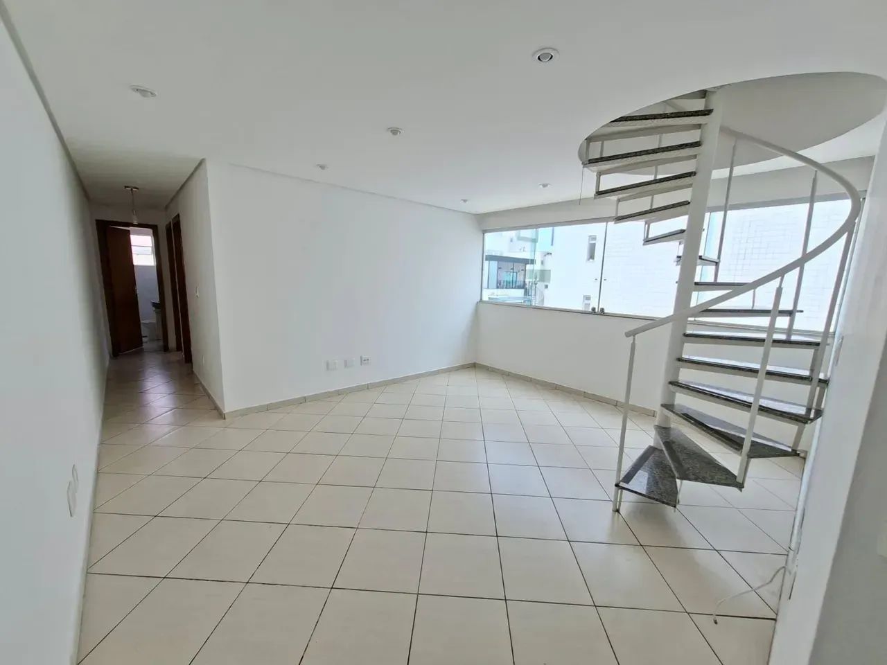 COBERTURA 02 QUARTOS COM SUITE E 02 VAGAS NO BAIRRO CASTELO